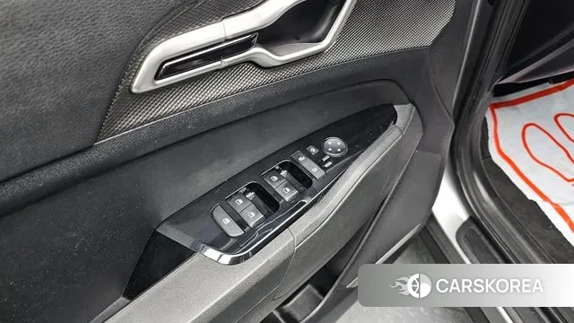 Kia Sportage 5th Generation 2021 Серебряный из Кореи, фото 4