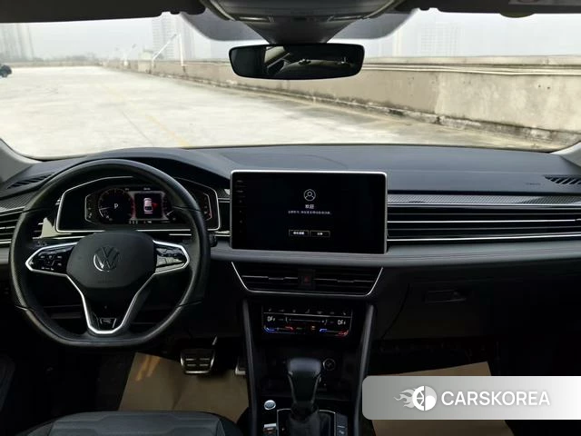 Volkswagen Tiguan X 2023 Темно-серый из Китая, фото 4