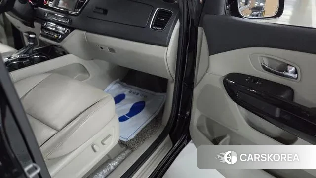 Kia The New Carnival 2020 Черный из Кореи, фото 4