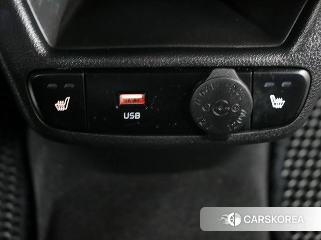 Kia The New Kia Ray 2023 Белый из Кореи, фото 4