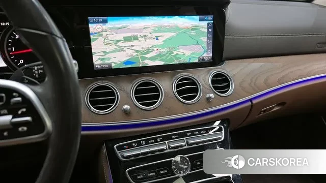 Mercedes-Benz E-Class W213 2020 Белый из Кореи, фото 4