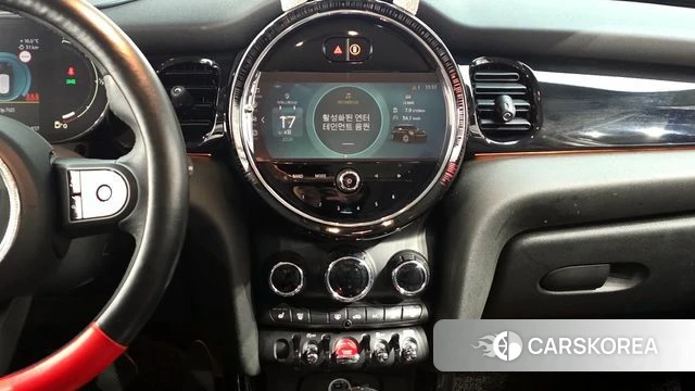 Mini Cooper 2023 Белый из Кореи, фото 4