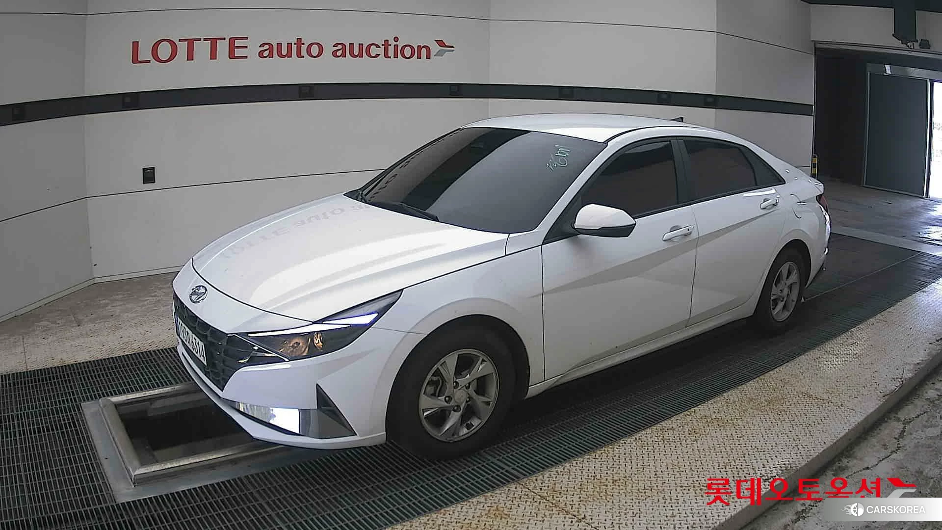Hyundai Avante 2023 Polar White из Кореи, фото 4
