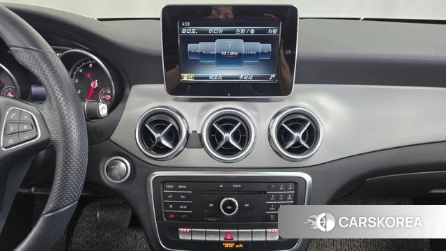 Mercedes-Benz GLA-Class X156 2018 Белый из Кореи, фото 4