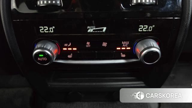 BMW 5 Series (G30) 2018 Белый из Кореи, фото 4