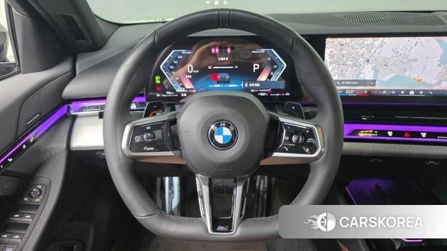BMW 5 Series (G60) 2024 Серый из Кореи, фото 4