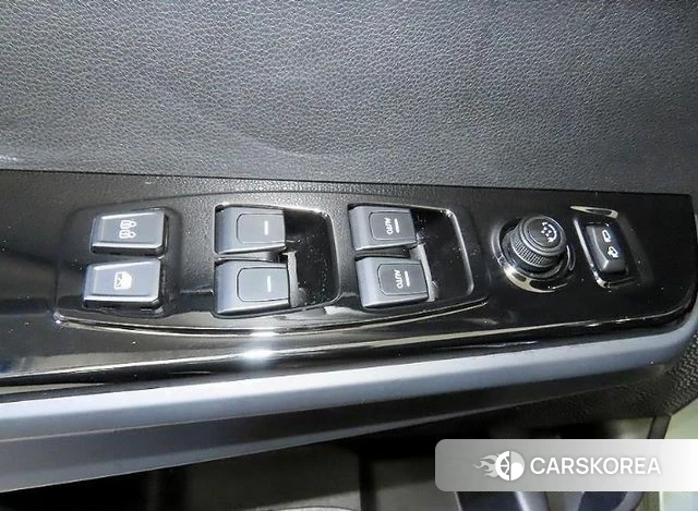 Ssangyong Torres 2023 Черный из Кореи, фото 4