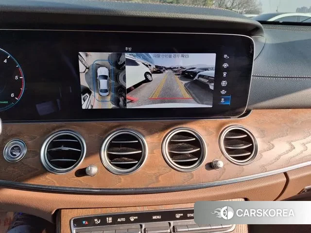 Mercedes-Benz E-Class W213 2023 Белый из Кореи, фото 4