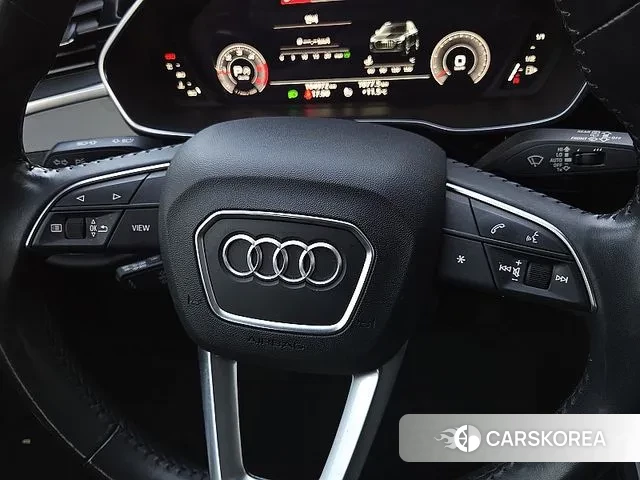 Audi Q3 (F3) 2020 Белый из Кореи, фото 4