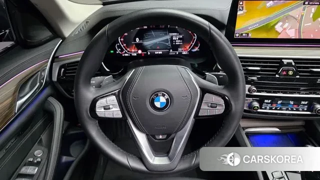 BMW 5 Series (G30) 2022 Черный из Кореи, фото 4