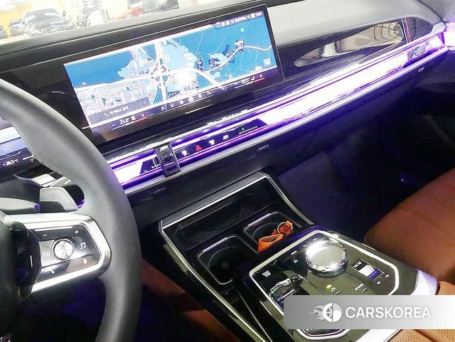 BMW 7 Series (G70) 2025 Черный из Кореи, фото 4