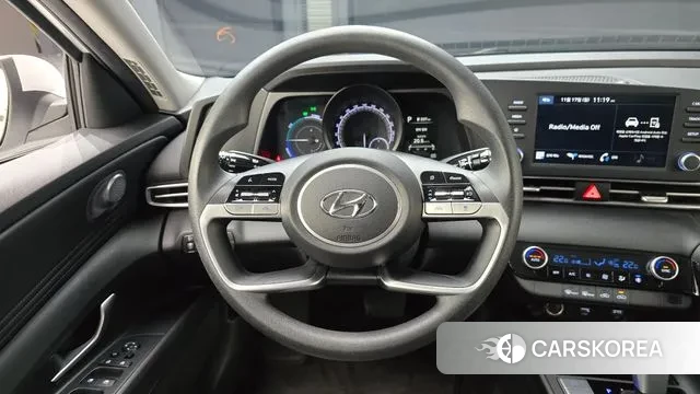 Hyundai Avante Hybrid (CN7) 2022 Белый из Кореи, фото 4