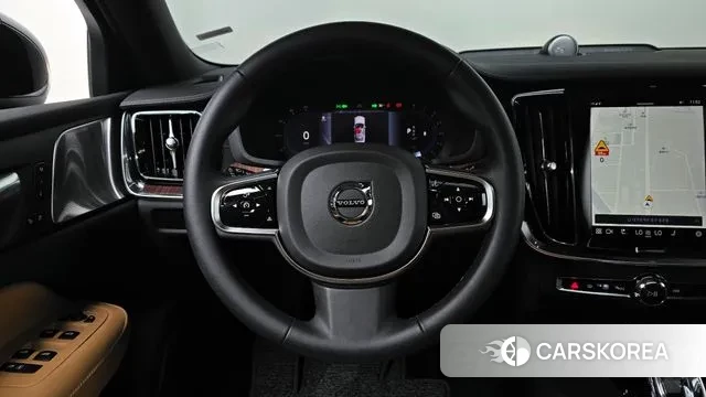 Volvo S60 3rd generation 2023 Черный из Кореи, фото 4