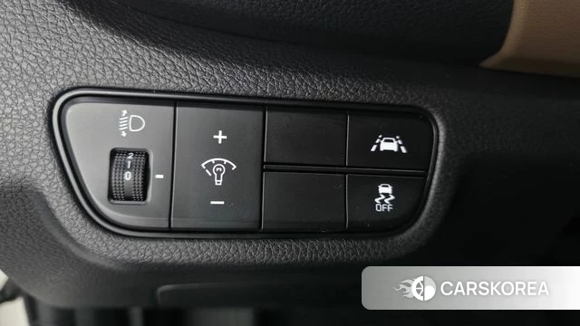 Kia Seltos 2022 Белый из Кореи, фото 4