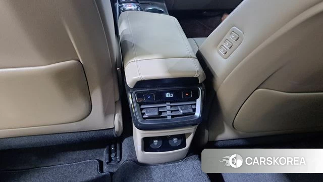 Kia K8 Hybrid 2022 Серый из Кореи, фото 4