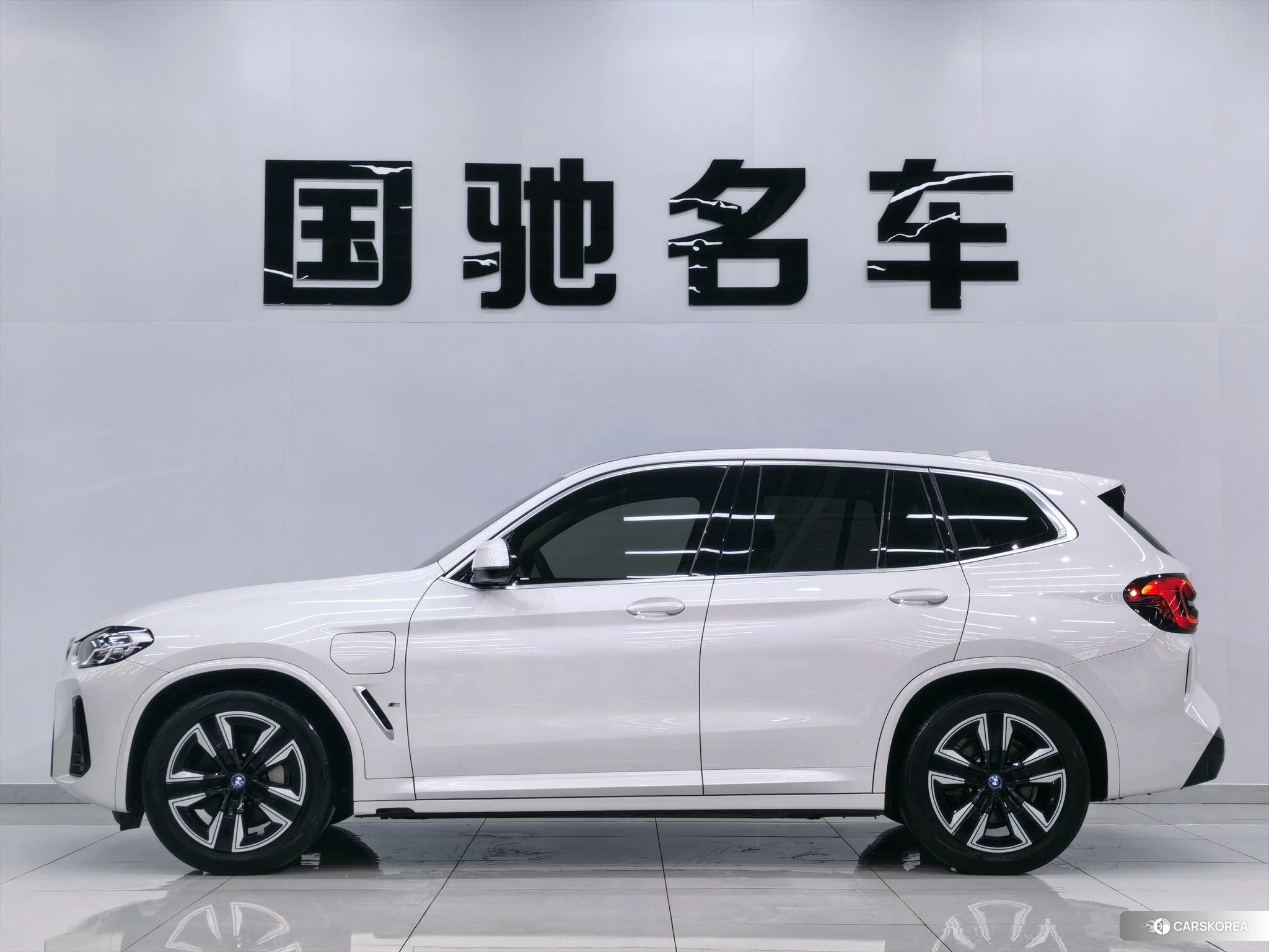 BMW iX3 2023 Белый из Китая, фото 4