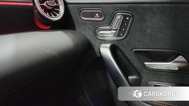 Mercedes-Benz A-Class W177 2023 Черный из Кореи, фото 4