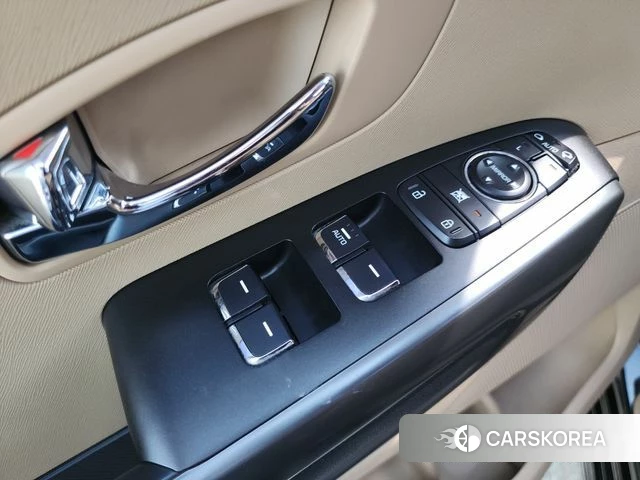 Kia The New Carnival 2019 Черный из Кореи, фото 4