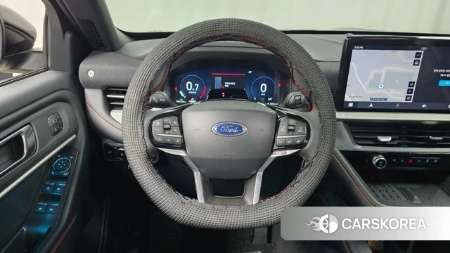 Ford Explorer 6th Generation 2024 Черный из Кореи, фото 4