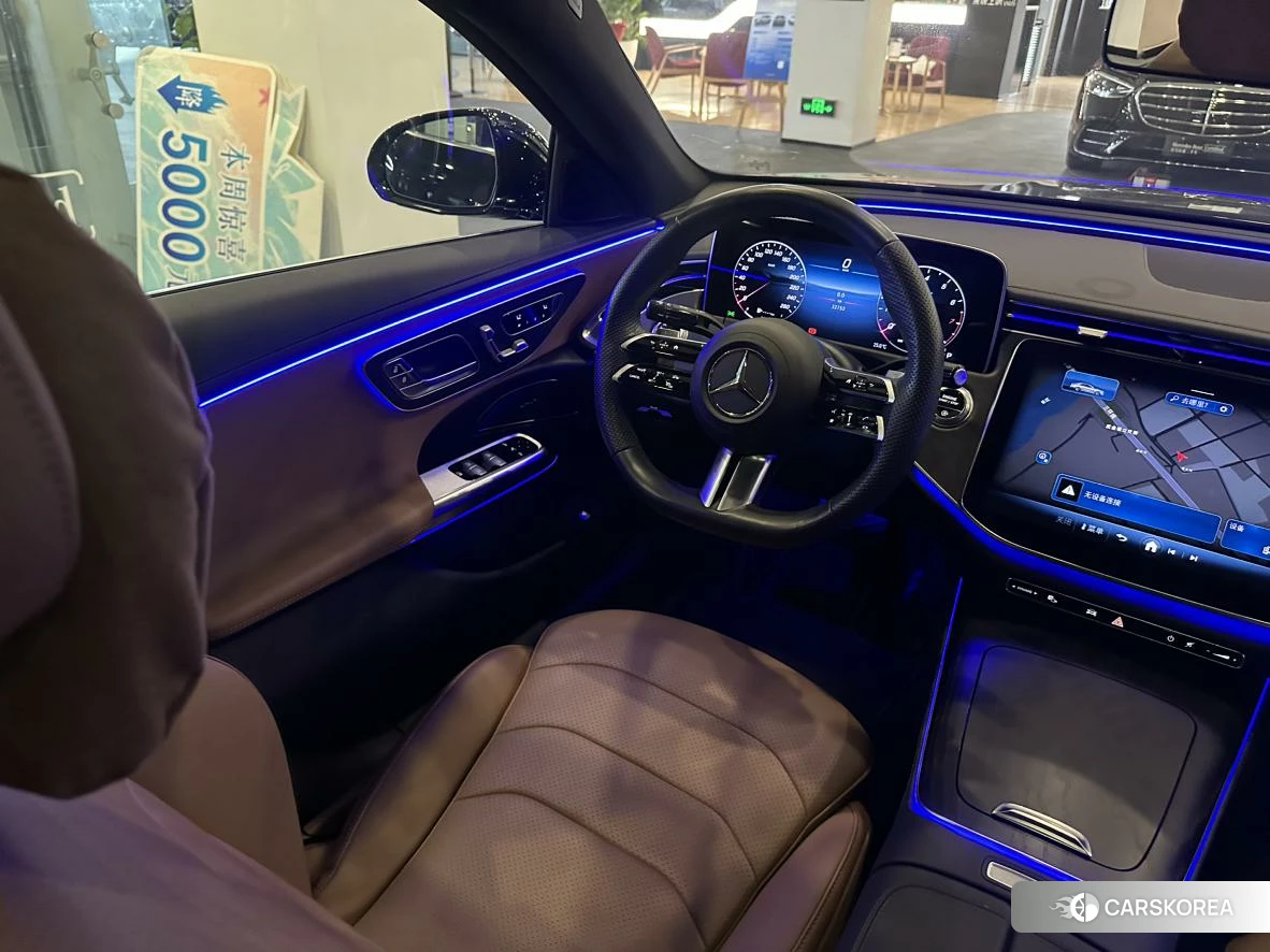 Mercedes-Benz E-class 2023 Черный из Китая, фото 4