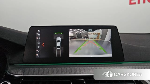 BMW 5 Series (G30) 2018 Белый из Кореи, фото 4