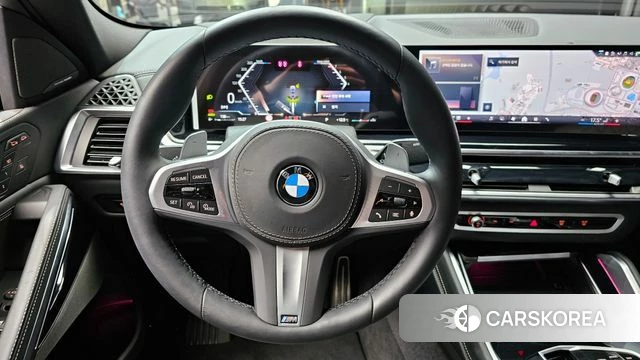 BMW X6 (G06) 2025 Светло-серебряный цвет из Кореи, фото 4