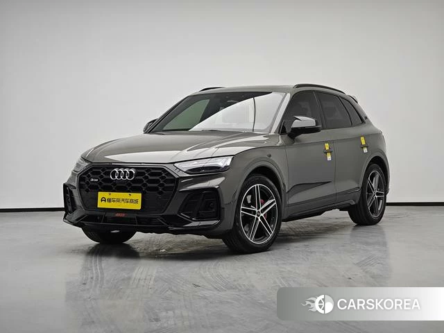 Audi SQ5 2024 Темно-серый из Китая, фото 4