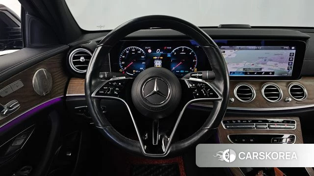Mercedes-Benz E-Class W213 2023 Черный из Кореи, фото 4