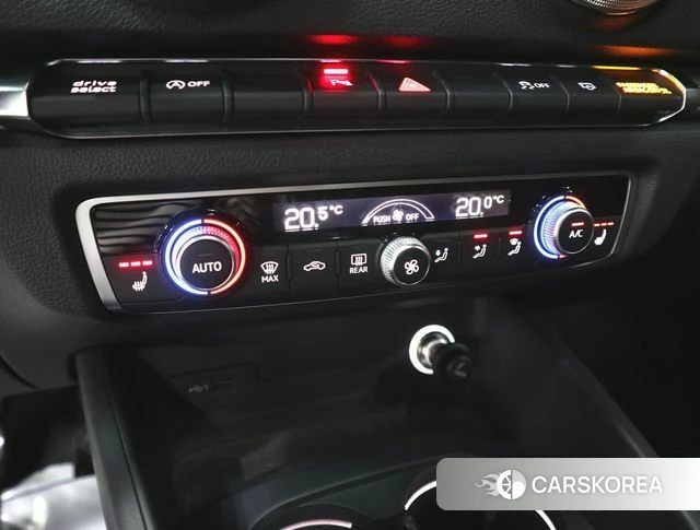 Audi New A3 2019 Белый из Кореи, фото 4