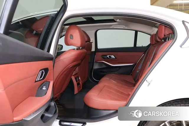BMW 3 series 2024 Белый из Китая, фото 4