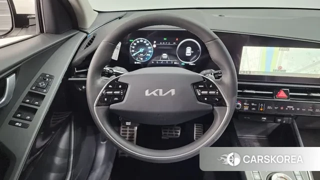 Kia Di Ol Nu Niro 2022 Белый из Кореи, фото 4