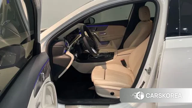 Mercedes-Benz A-Class W177 2024 Белый из Кореи, фото 4