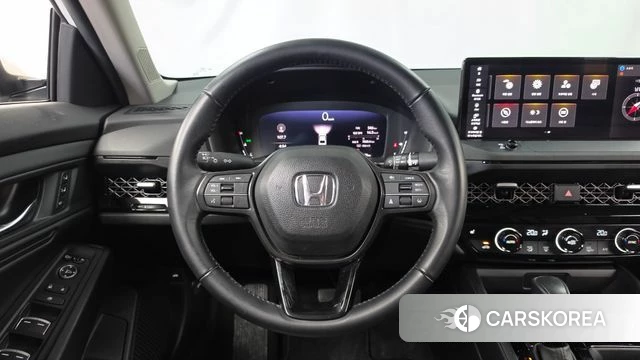 Honda Accord 11th Generation 2024 Белый из Кореи, фото 4