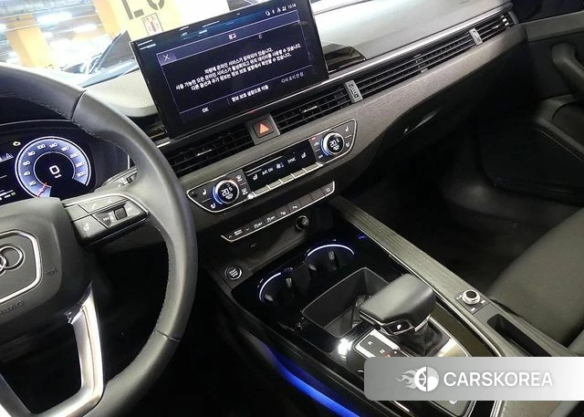 Audi A4 (B9) 2023 Черный из Кореи, фото 4