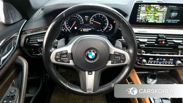 BMW 5 Series (G30) 2018 Белый из Кореи, фото 4