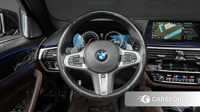 BMW 5 Series (G30) 2018 Черный из Кореи, фото 4