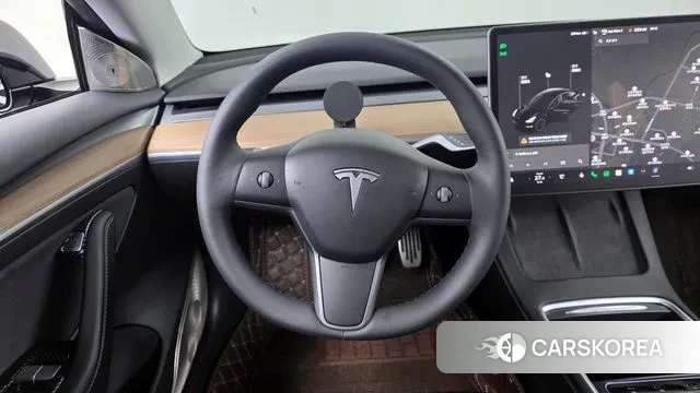 Tesla Model 3 2021 Черный из Кореи, фото 4
