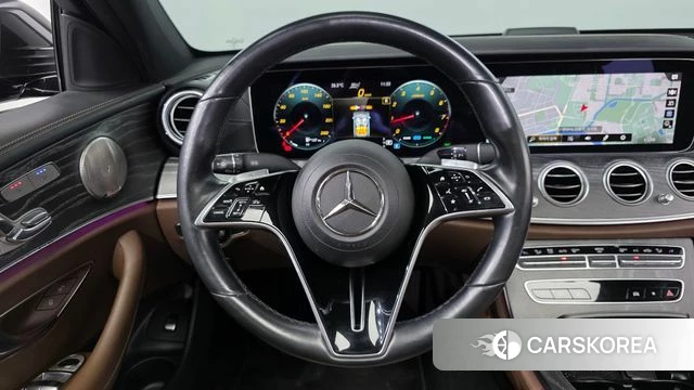 Mercedes-Benz E-Class W213 2022 Серый из Кореи, фото 4