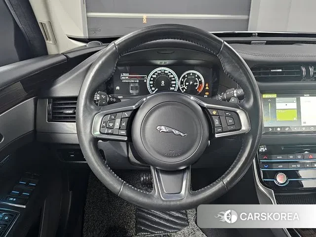 Jaguar XF (X260) 2018 Белый из Кореи, фото 4