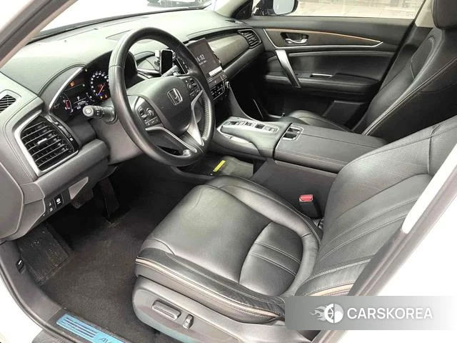 Honda Crown Road 2022 Белый из Китая, фото 4