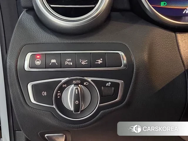 Mercedes-Benz C-Class W205 2021 Белый из Кореи, фото 4