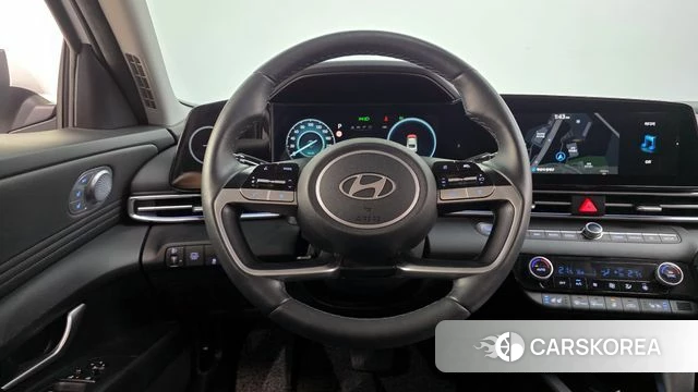 Hyundai The New Avante Hybrid (CN7) 2023 Белый из Кореи, фото 4