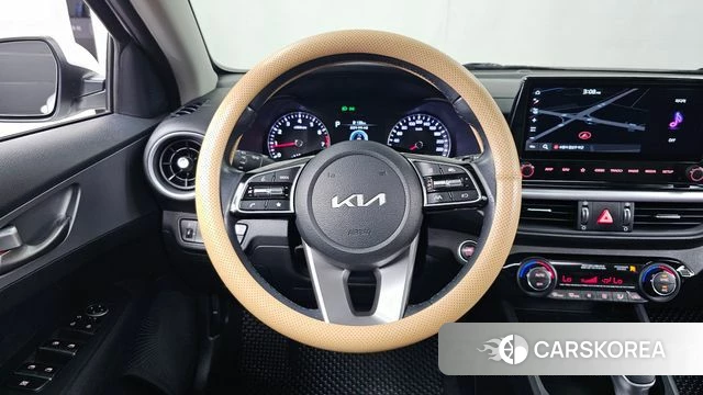 Kia The New K3 2nd generation 2021 Белый из Кореи, фото 4