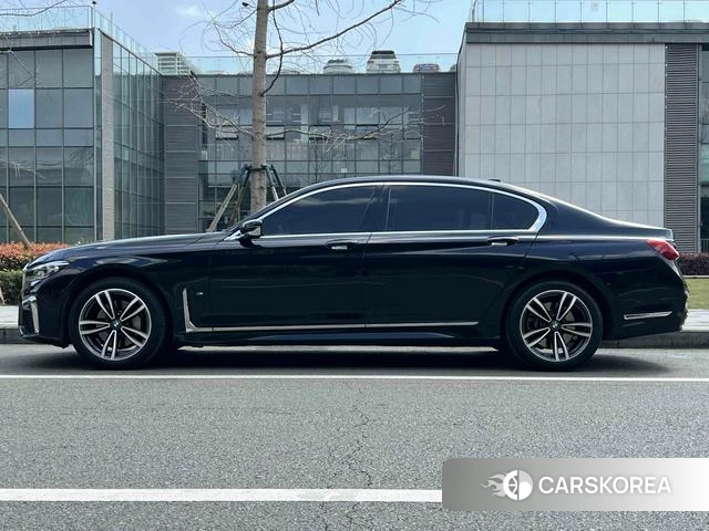 BMW 7 series 2022 Черный из Китая, фото 4