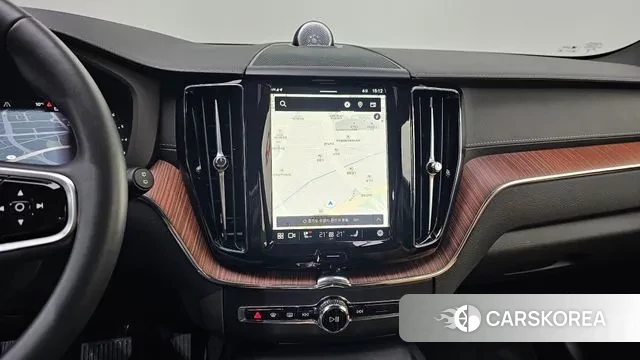 Volvo XC60 second Generation 2024 Черный из Кореи, фото 4