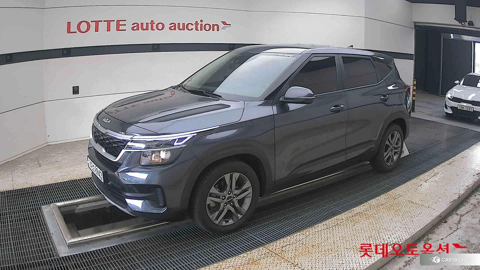 Kia Seltos 2022 Gravity Gray из Кореи, фото 4