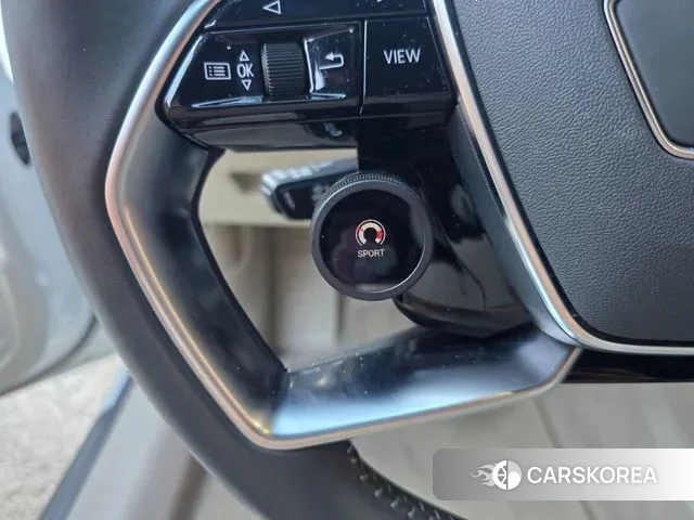 Audi A7 (4K) 2021 Белый из Кореи, фото 4