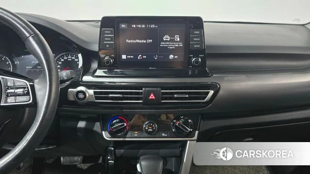 Kia Seltos 2022 Черный из Кореи, фото 4