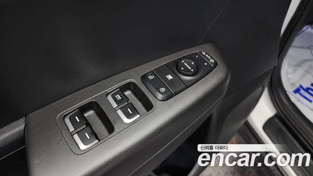 Kia Sportage The Bold 2021 Белый из Кореи, фото 4