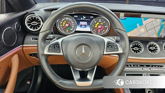 Mercedes-Benz E-Class W213 2018 Белый из Кореи, фото 4